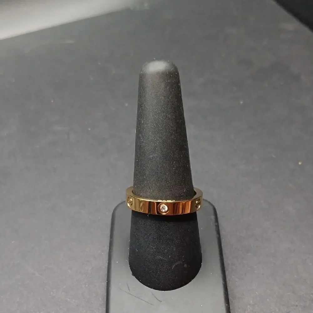 New Gold Tone Love Ring‎ With Rhinestones Size 9